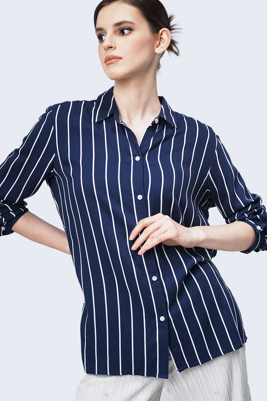 Kemeja Lengan Panjang Gillian Navy White