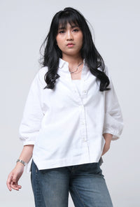 Kemeja Davisca White