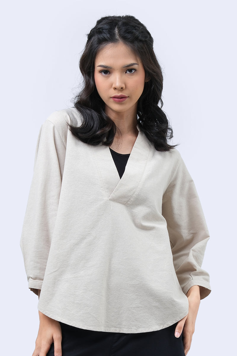 Blouse Lengan Panjang Gwyneth Light Khaki