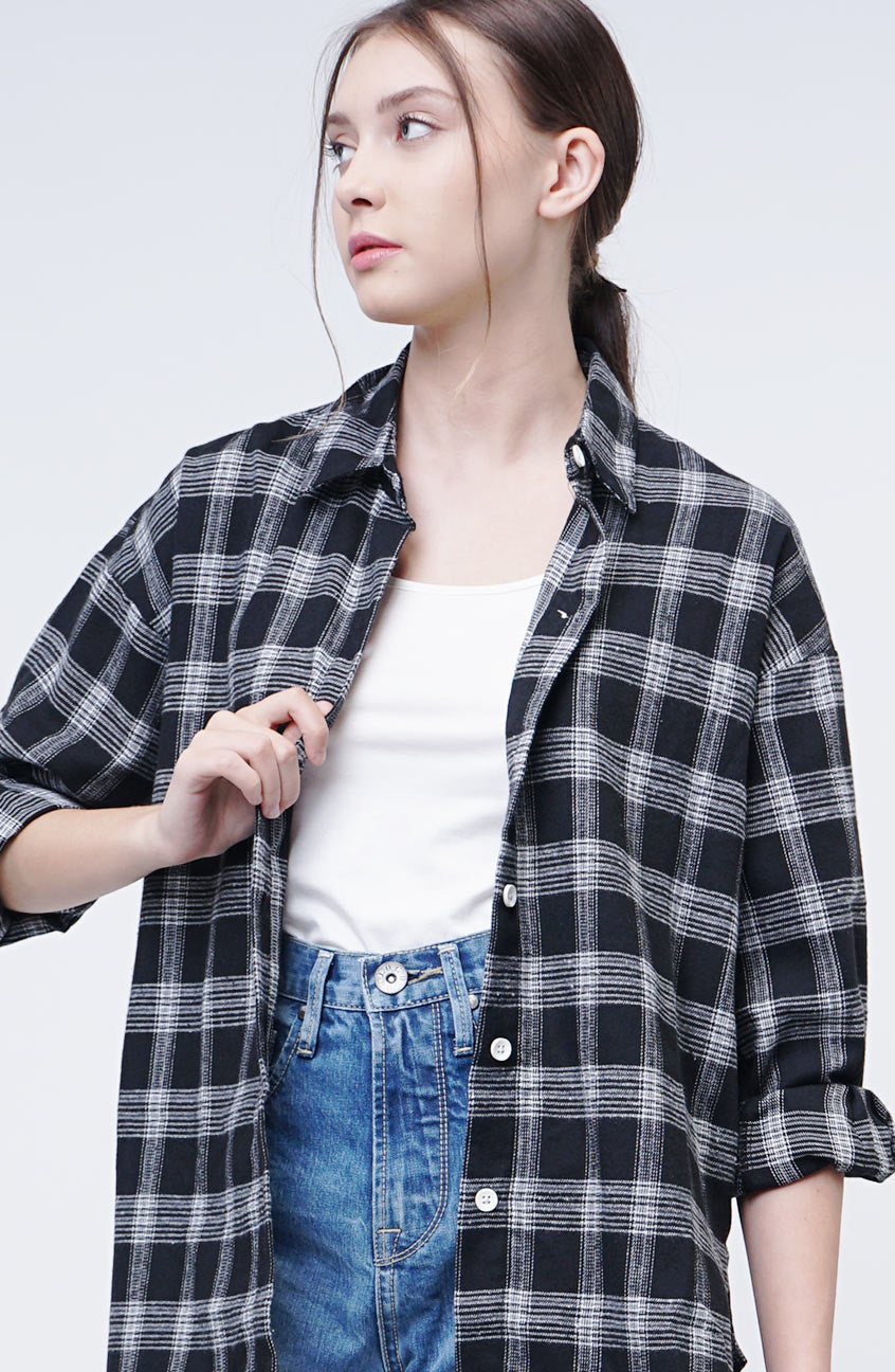 Kemeja Flanel Caitlyn Black Offwhite