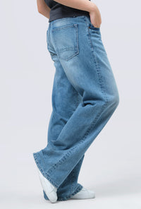 Jeans Loose Fit J7 Series Light Blue