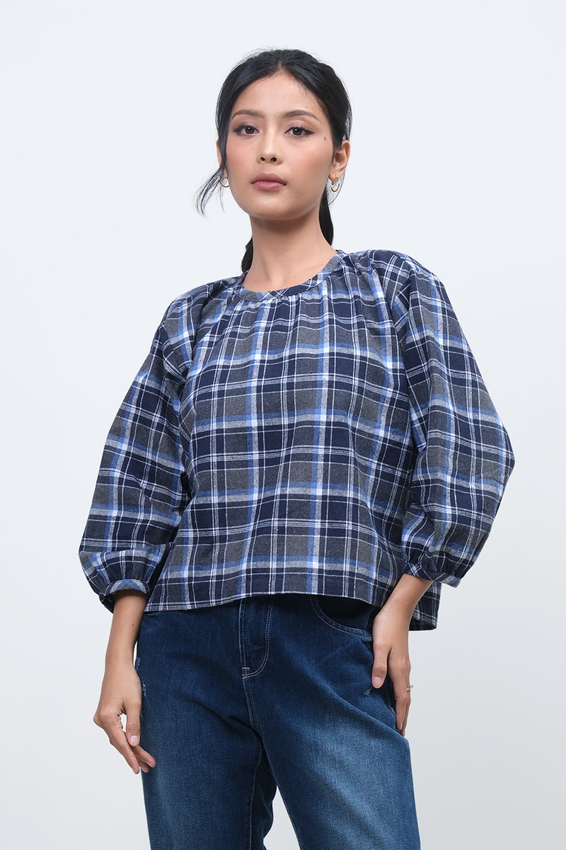 Kemeja Lengan Panjang Avery Navy White