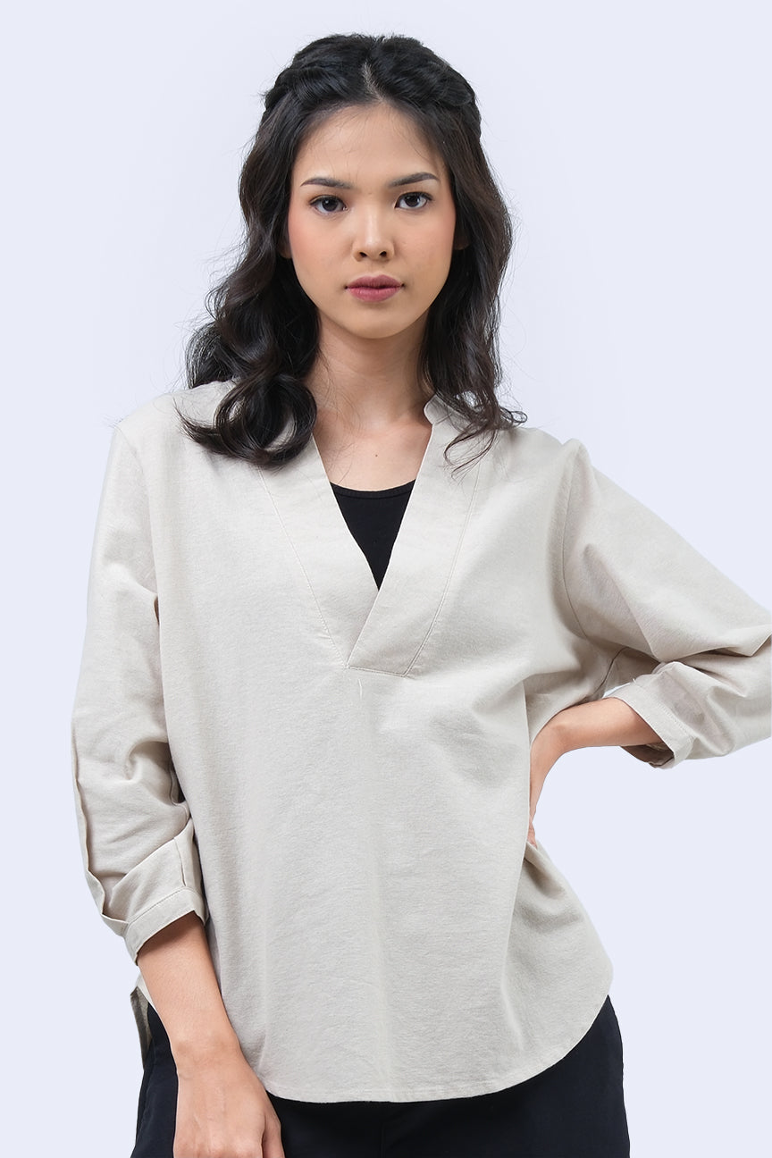 Blouse Lengan Panjang Gwyneth Light Khaki