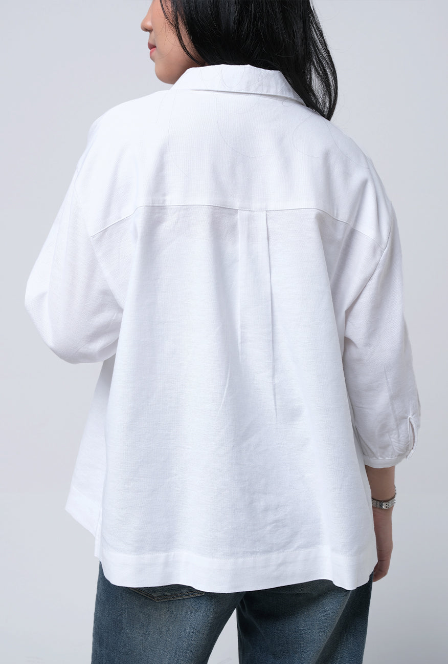 Kemeja Davisca White