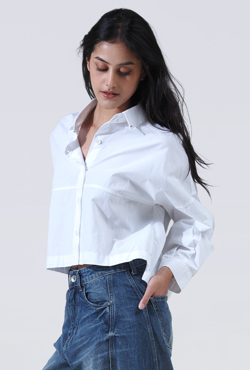 Kemeja Lengan Panjang Qara White Exclusive Online