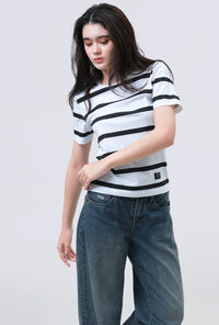 T-Shirt Lengan Pendek Kalene White Black