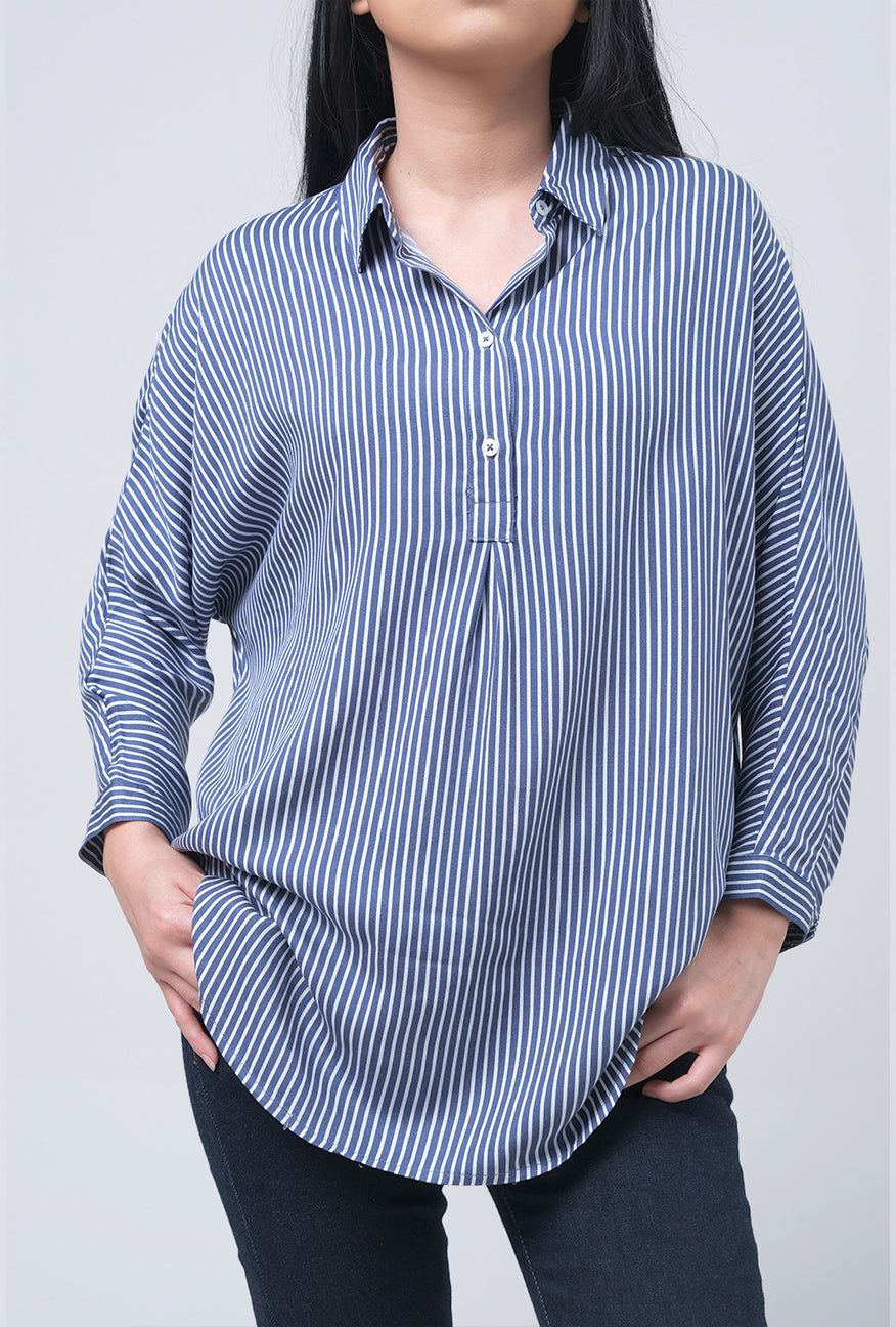 Kemeja Lengan Panjang Lucy Navy white